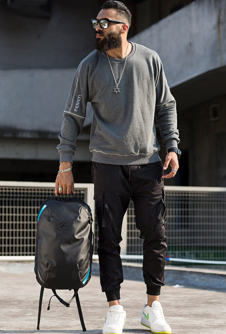 schwarzer rucksack herren