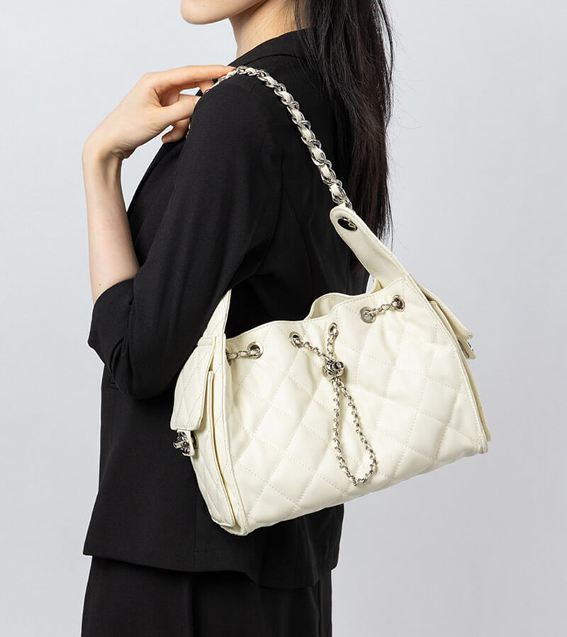 schultertasche damen kette