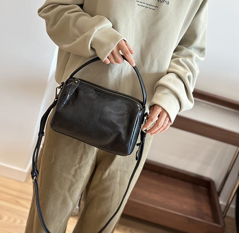 kleine handtasche zum umhängen leder