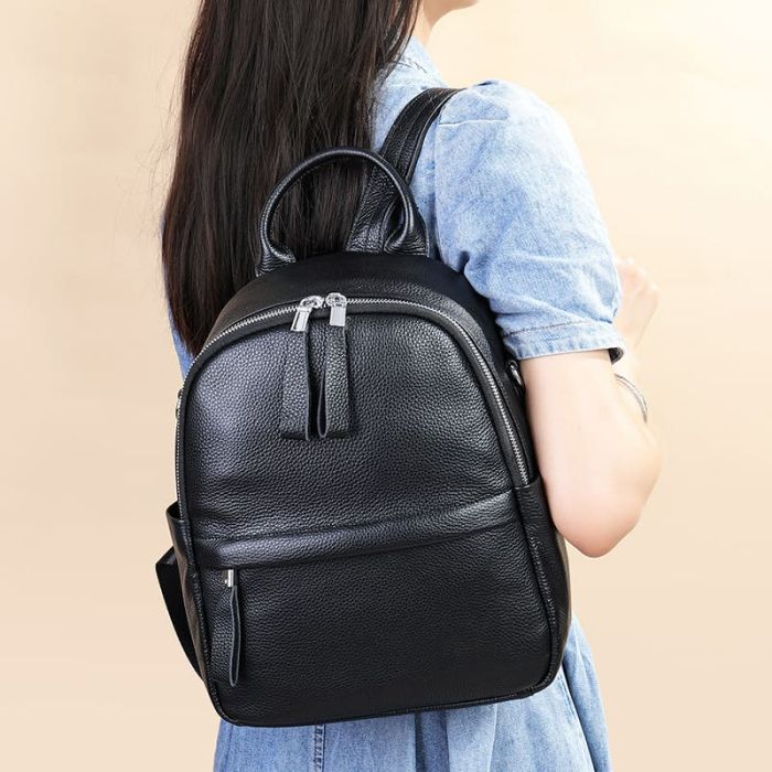 schwarzer Damen Rucksack Schultertasche Kombi Leder für Alltag Cityrucksack