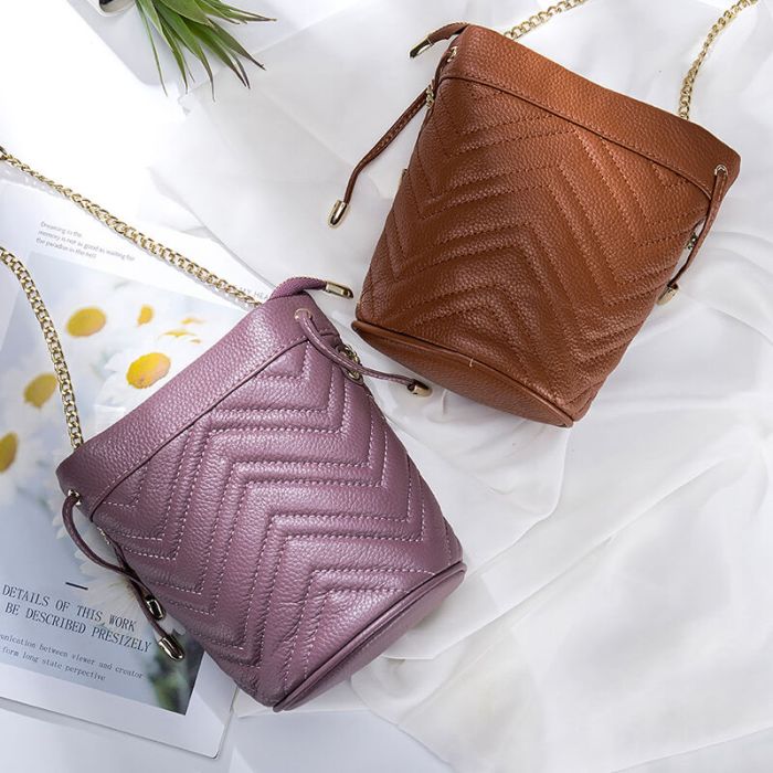 kleine Umhängetasche Damen Leder Beuteltasche mit Reißverschluss und Kette