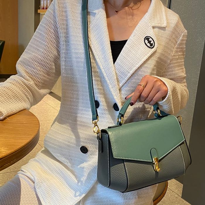 kleine Umhängetasche Damen aus Leder mit Henkel 2 Riemen Handtasche Trend 2023