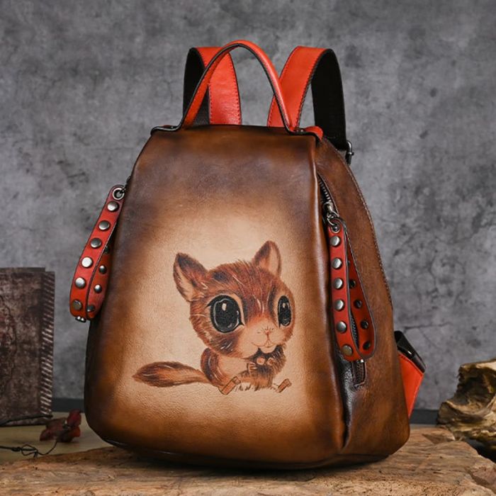 Vintage Rucksack Damen Leder mit Nieten und Eichhörnchen