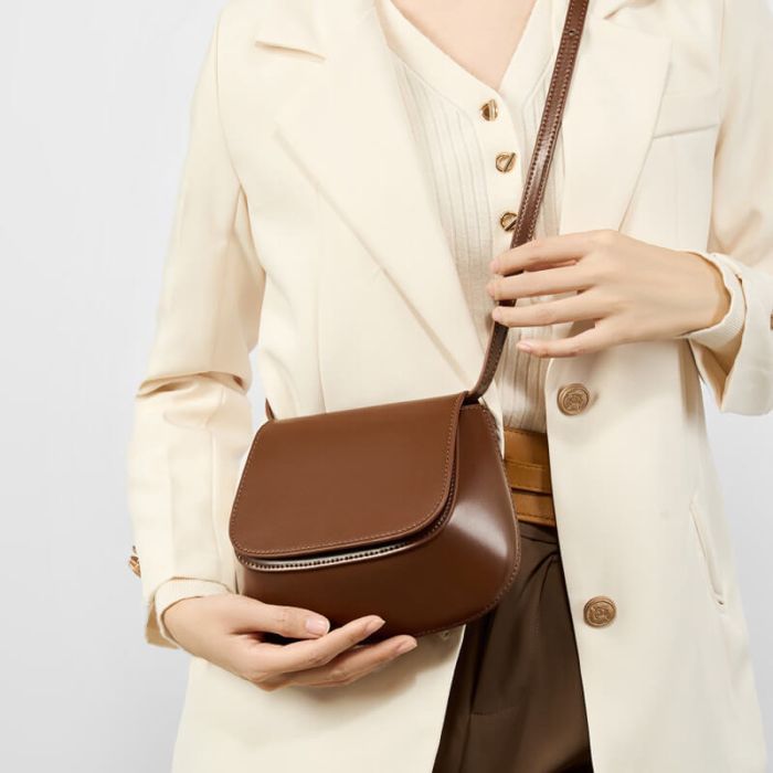 kleine Umhängetasche Damen Leder moderne Schultertasche in 4 Farben