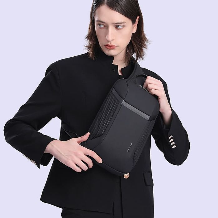 brusttasche herren schwarz