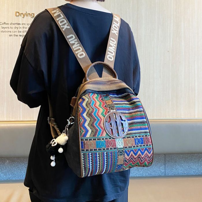 außergewöhnlicher Damen Rucksack Schultertasche 2 in 1 Vintage aus Denim mit Stickerei