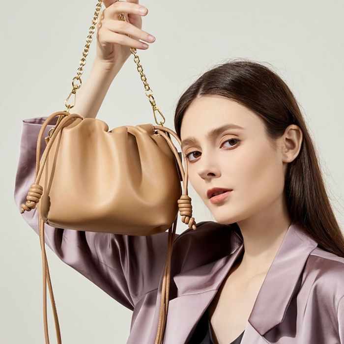 Damen Leder Umhängetasche Schultertasche mit Kette Kordelzug