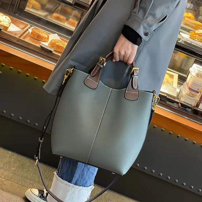 Umhängetasche Damen modern aus Leder mit Henkel Handtasche