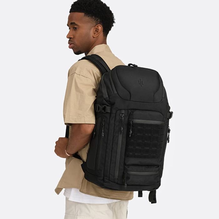 großer Rucksack Herren wasserdicht aus Oxford Laptopfach Reiserucksack